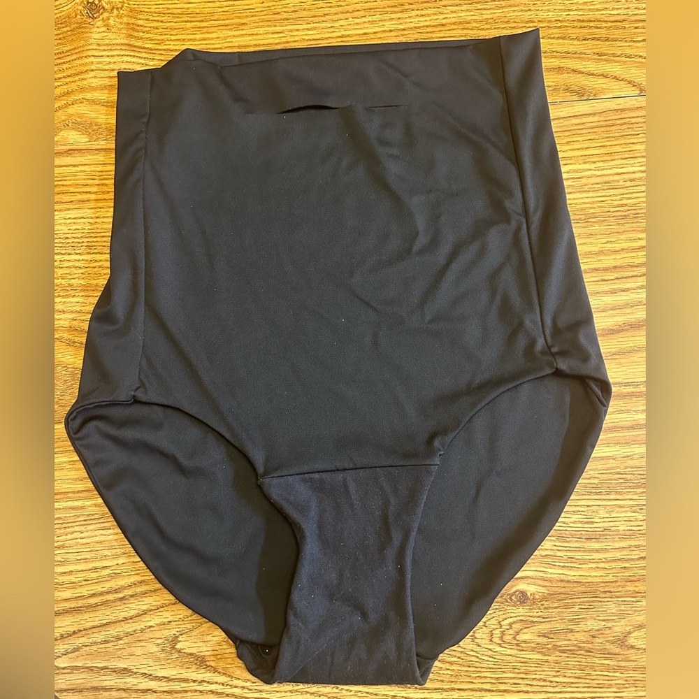 Kindred Bravely Soothing Fourth Trimester Underwear Smoothing Shaper Hot & Cold - Picture 5 of 9